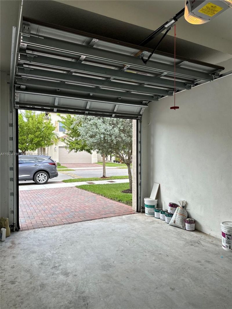 3278 W 97th Ter, Hialeah, FL 33018 Photo