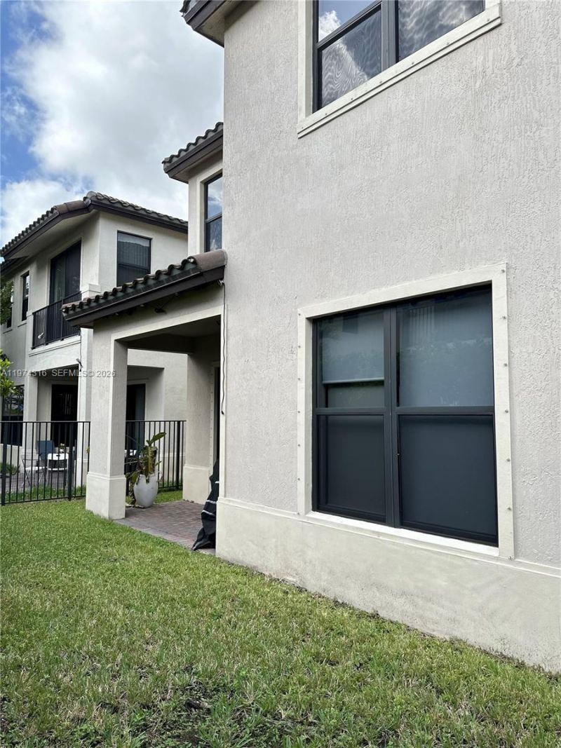 3278 W 97th Ter, Hialeah, FL 33018 Photo