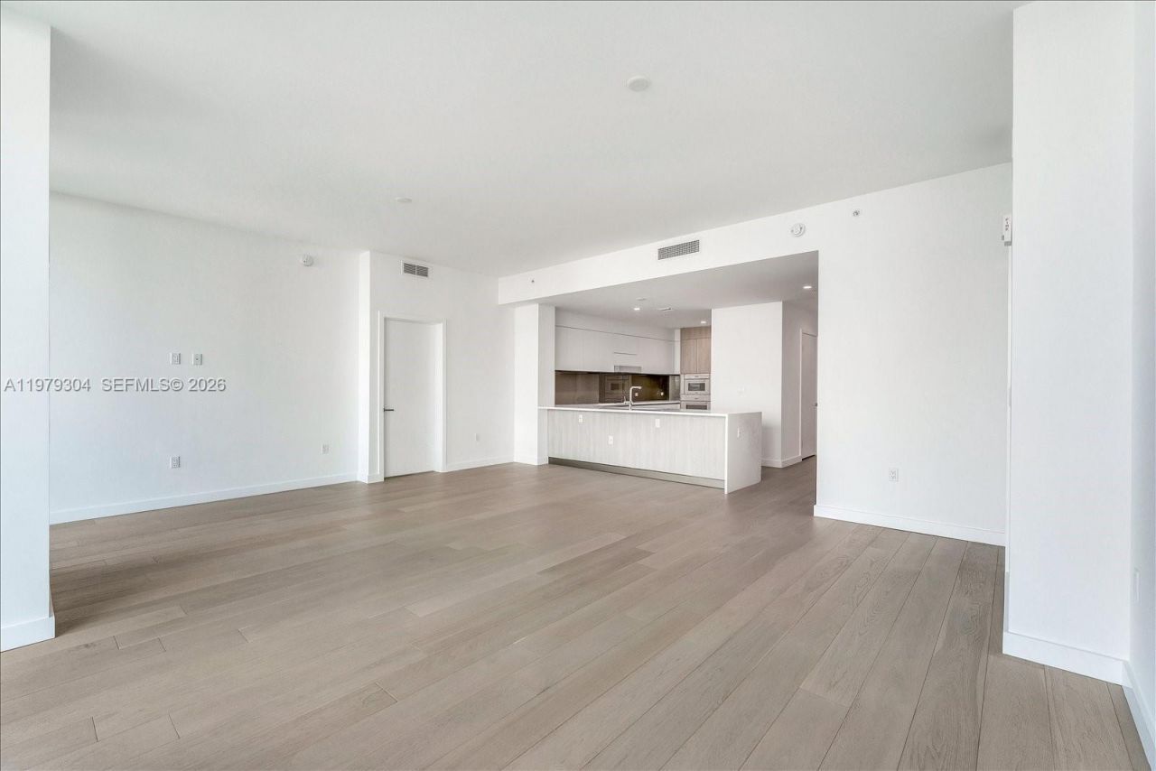 9201 E Bay Harbor Dr, Unit 710, Bay Harbor Islands, FL 33154 Photo