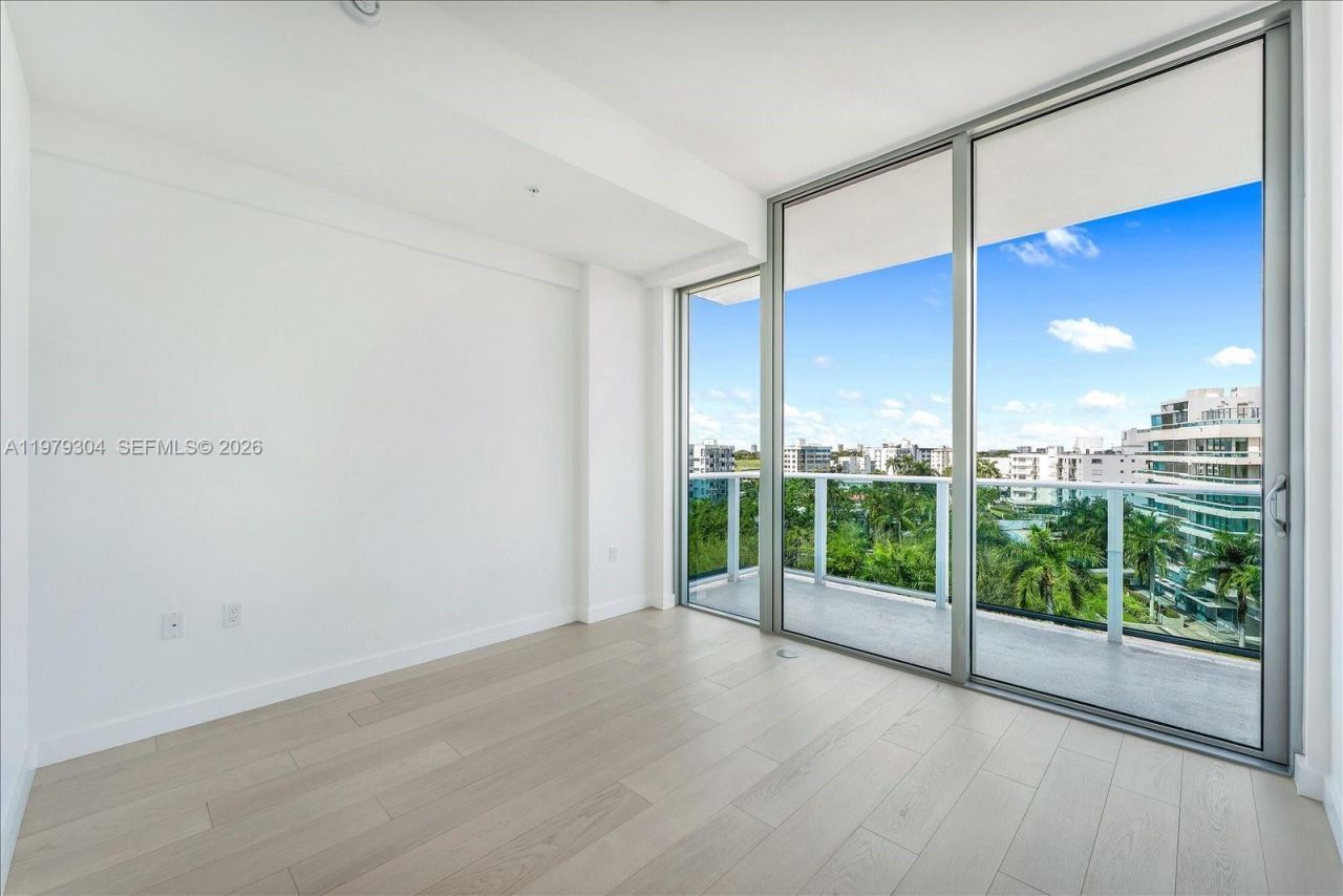 9201 E Bay Harbor Dr, Unit 710, Bay Harbor Islands, FL 33154 Photo