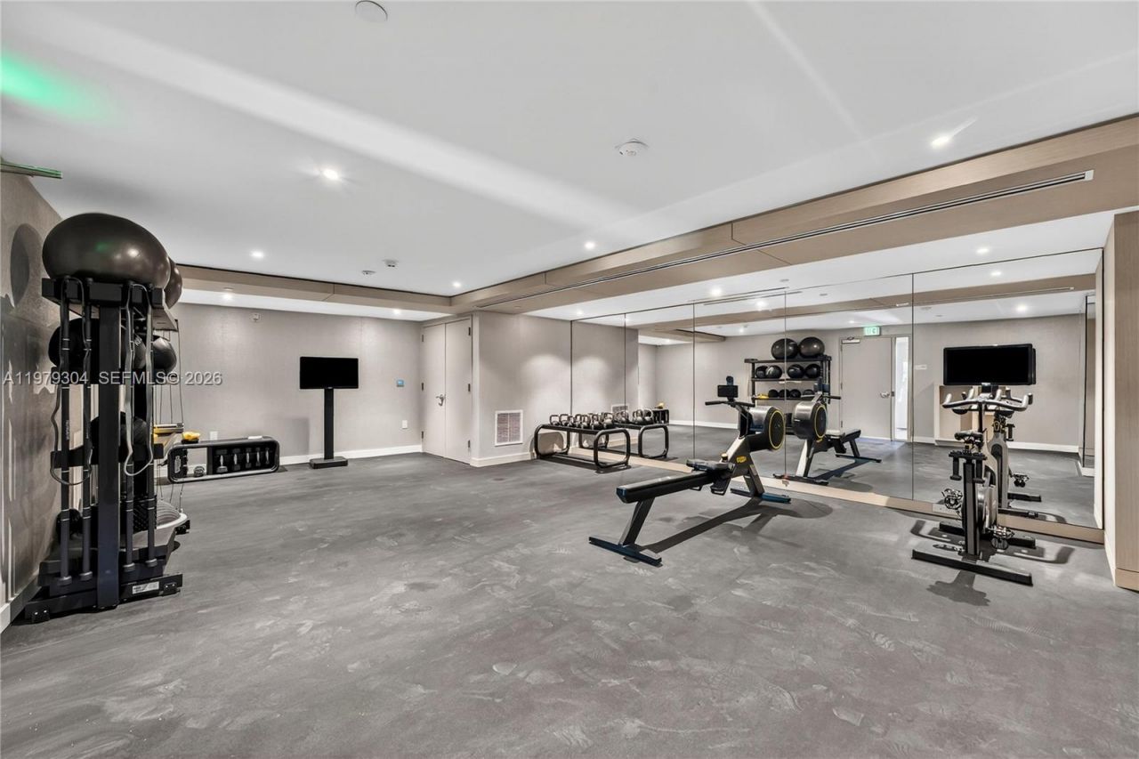 9201 E Bay Harbor Dr, Unit 710, Bay Harbor Islands, FL 33154 Photo