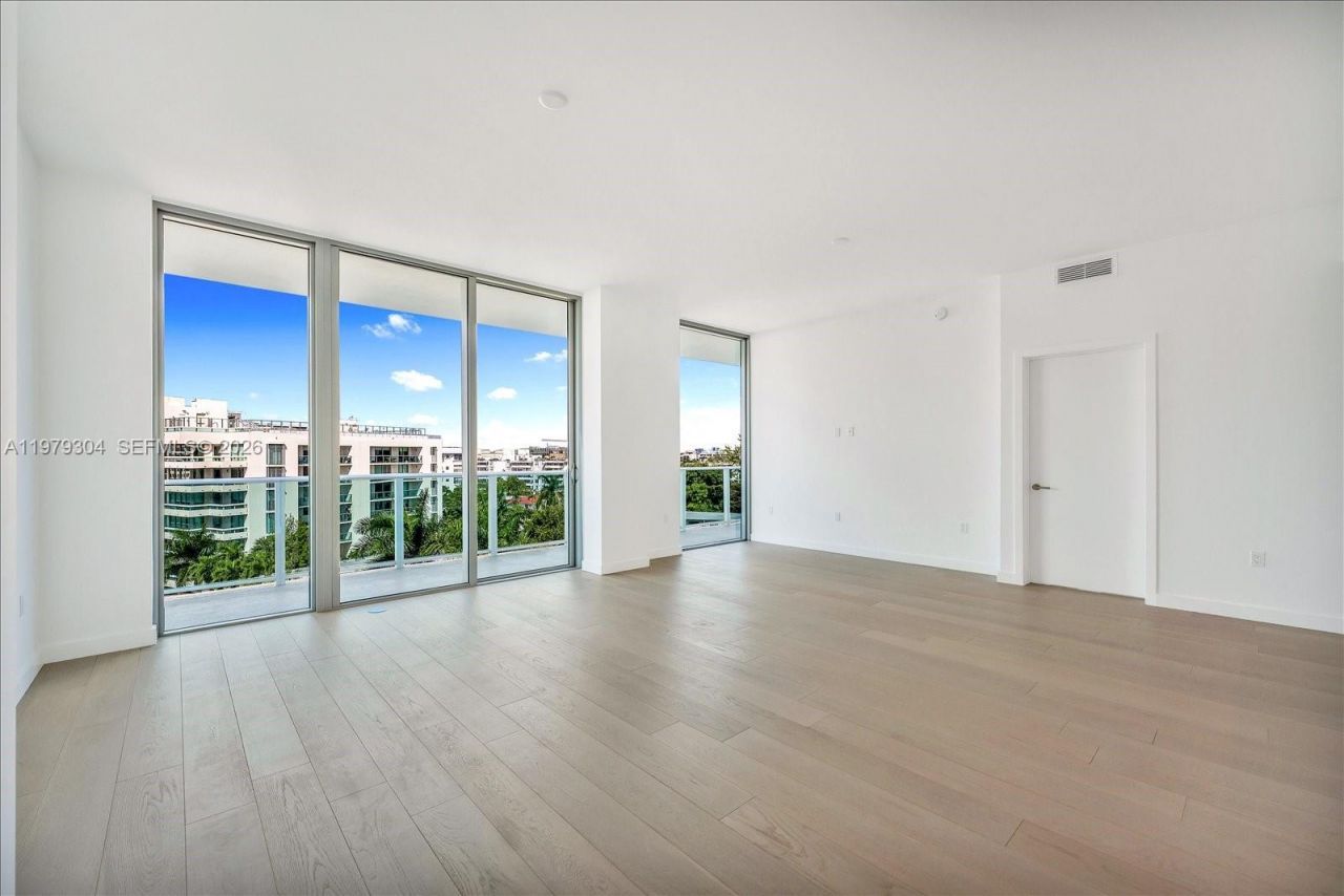 9201 E Bay Harbor Dr, Unit 710, Bay Harbor Islands, FL 33154 Photo