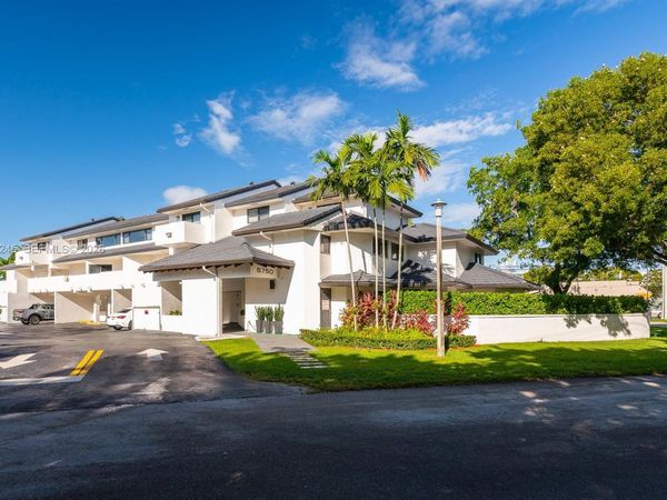 5750 Turin St , Unit 206, Coral Gables, FL 33146