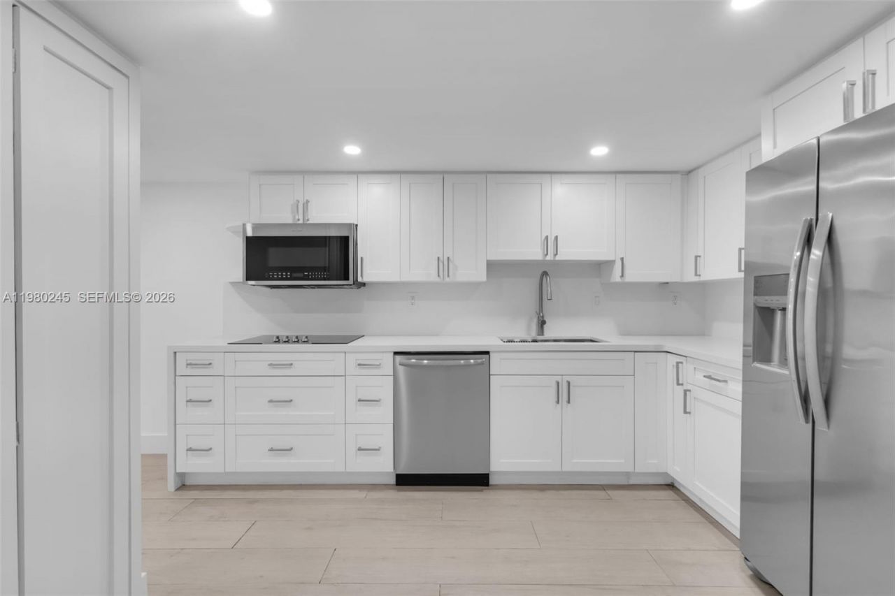 5750 Turin St , Unit 206, Coral Gables, FL 33146 Photo