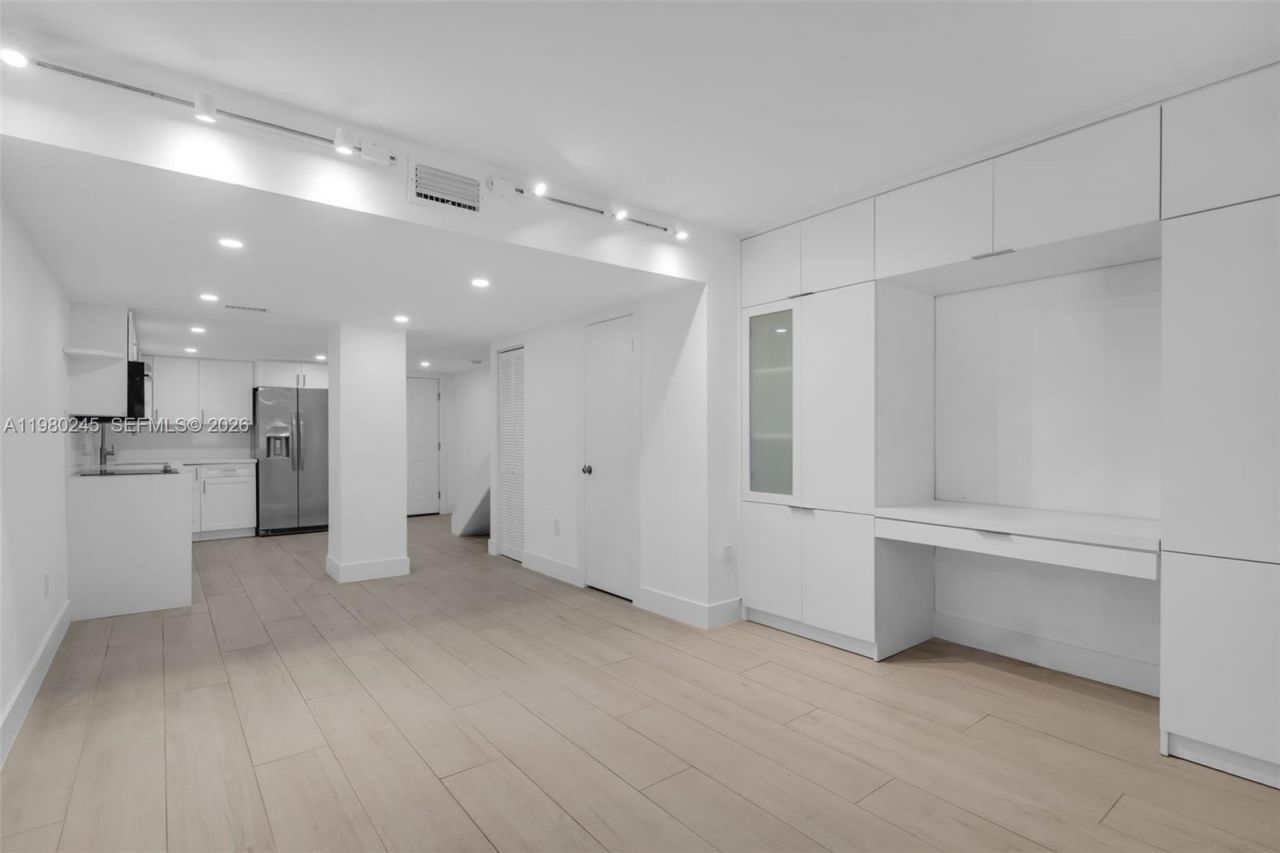 5750 Turin St , Unit 206, Coral Gables, FL 33146 Photo