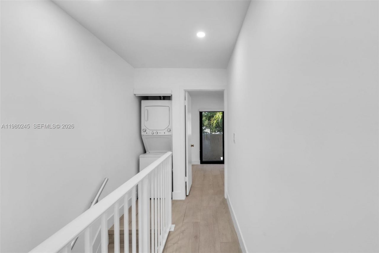 5750 Turin St , Unit 206, Coral Gables, FL 33146 Photo