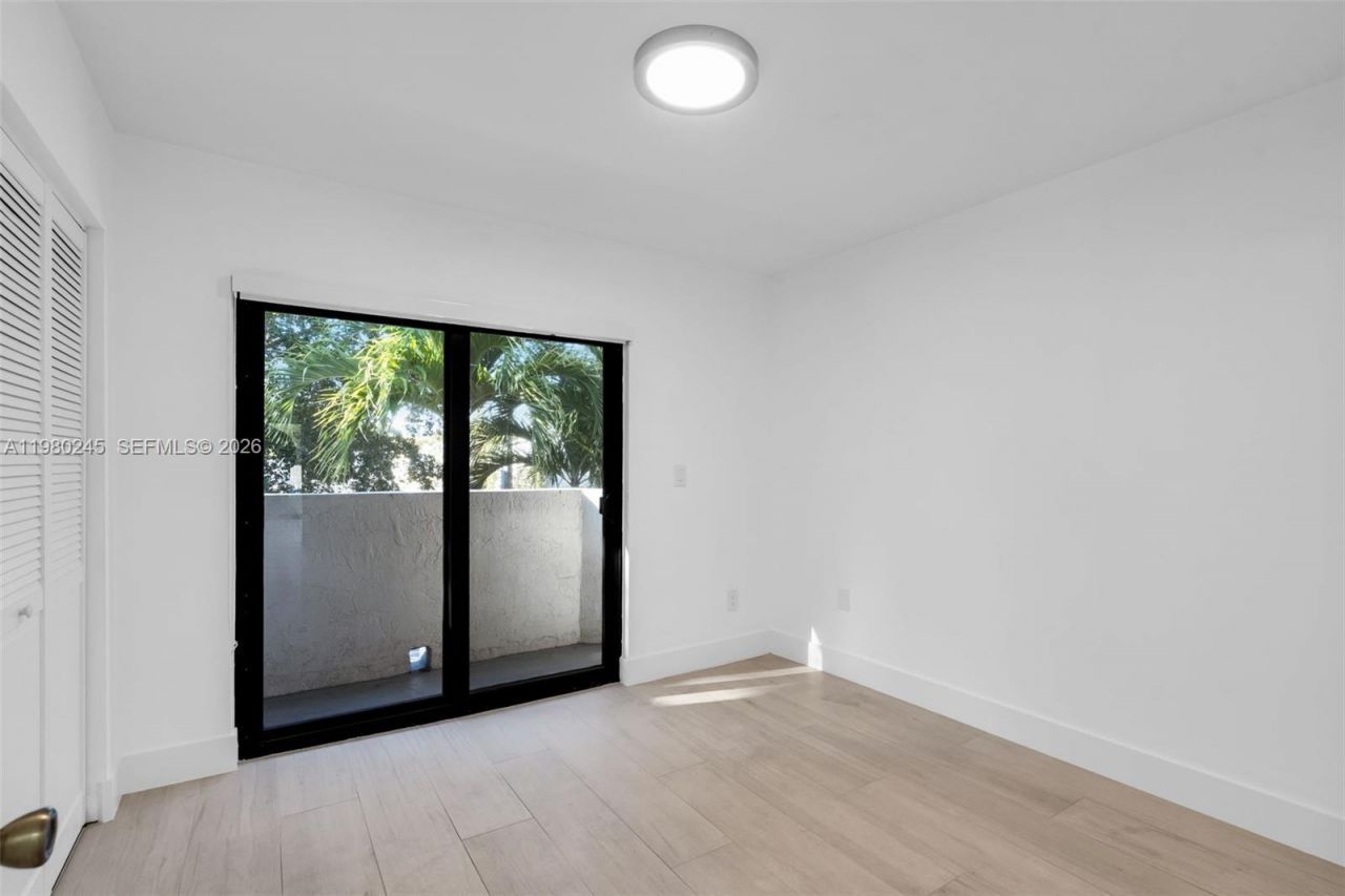 5750 Turin St , Unit 206, Coral Gables, FL 33146 Photo