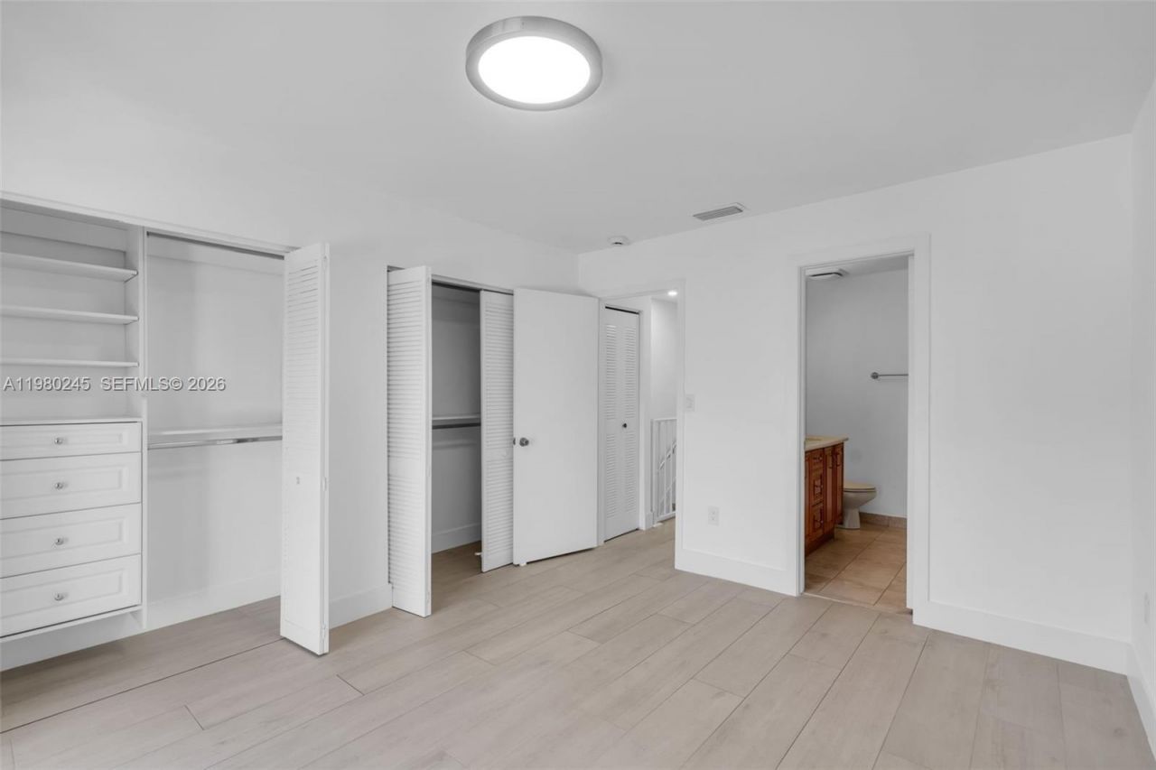 5750 Turin St , Unit 206, Coral Gables, FL 33146 Photo