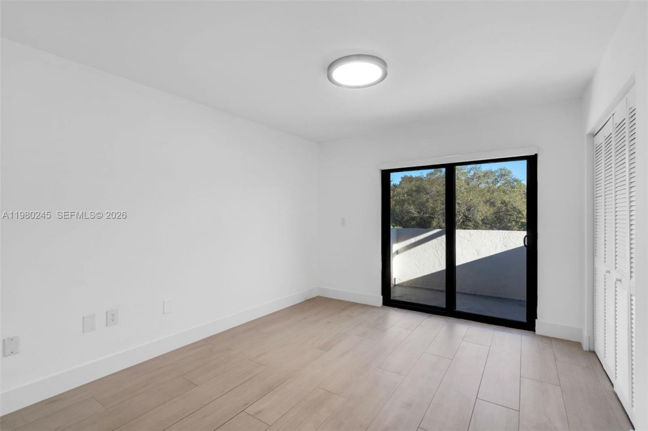 5750 Turin St , Unit 206, Coral Gables, FL 33146 Photo