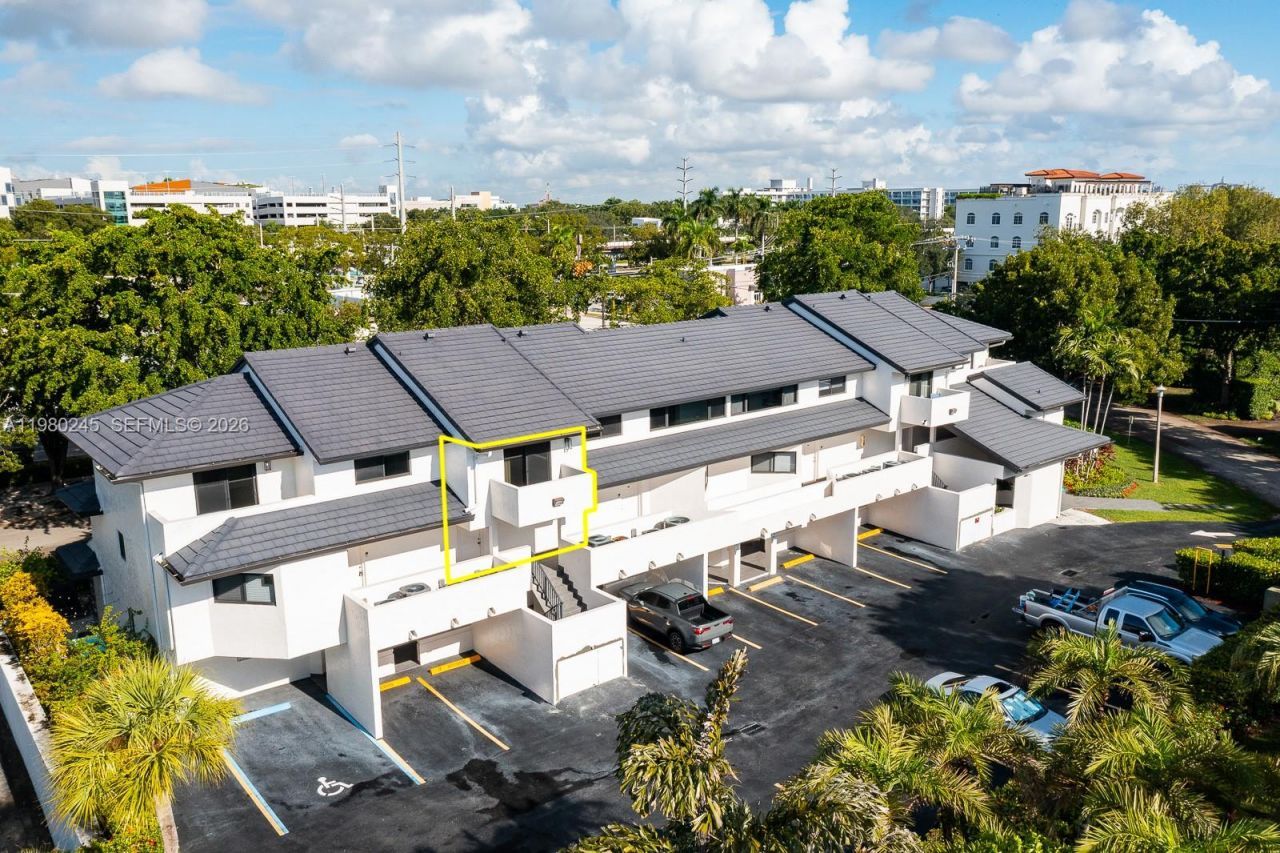 5750 Turin St , Unit 206, Coral Gables, FL 33146 Photo
