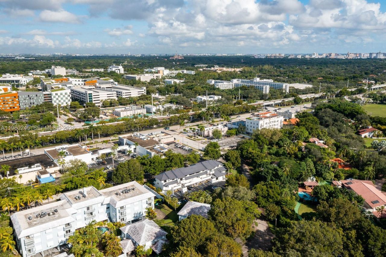 5750 Turin St , Unit 206, Coral Gables, FL 33146 Photo