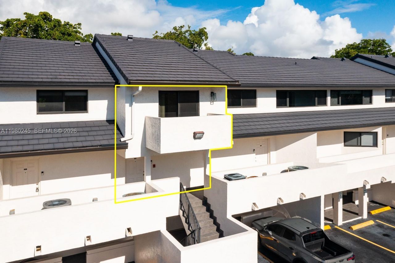 5750 Turin St , Unit 206, Coral Gables, FL 33146 Photo