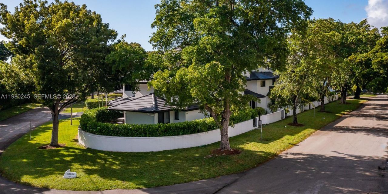 5750 Turin St , Unit 206, Coral Gables, FL 33146 Photo