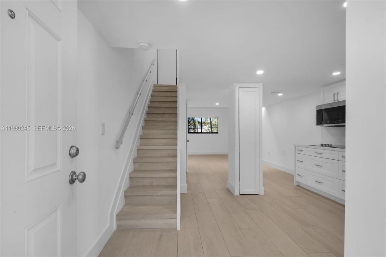 5750 Turin St , Unit 206, Coral Gables, FL 33146 Photo