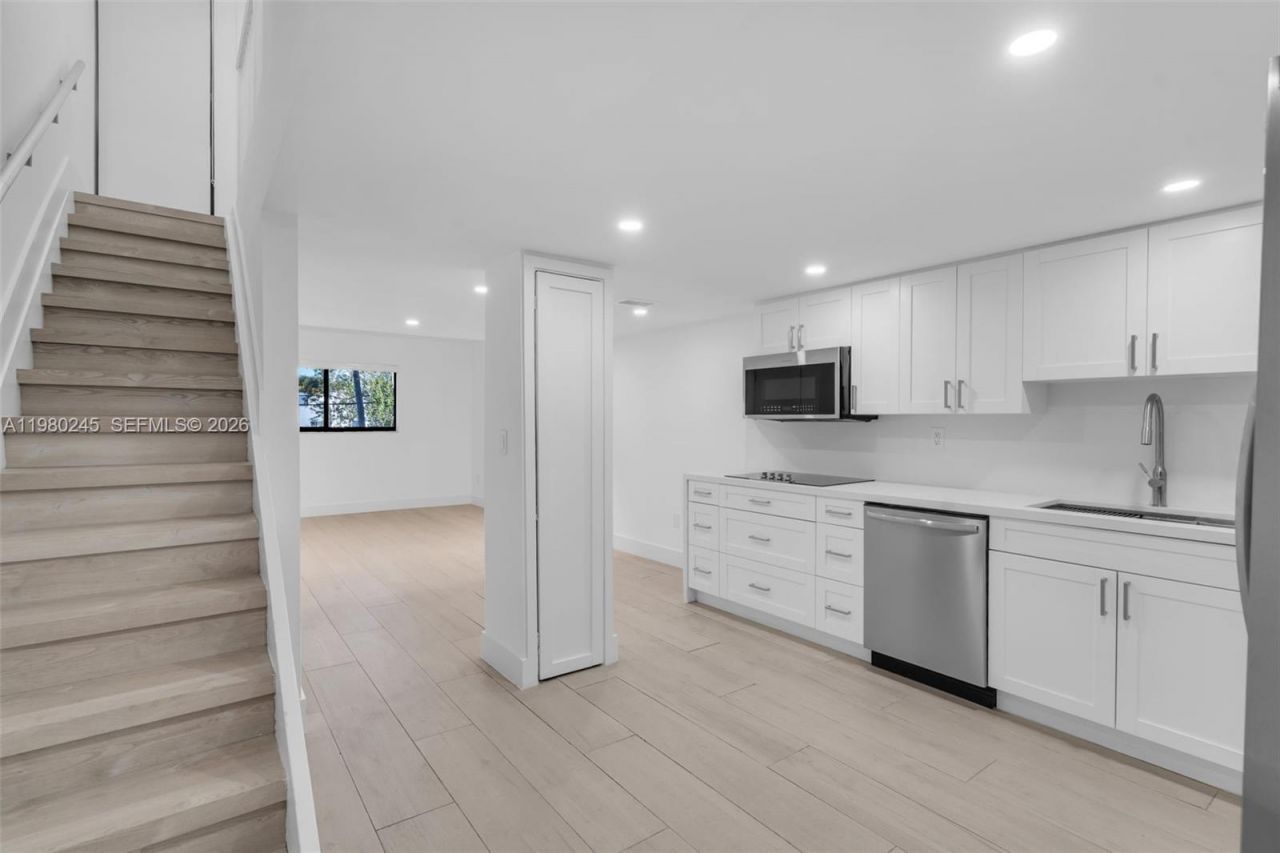 5750 Turin St , Unit 206, Coral Gables, FL 33146 Photo