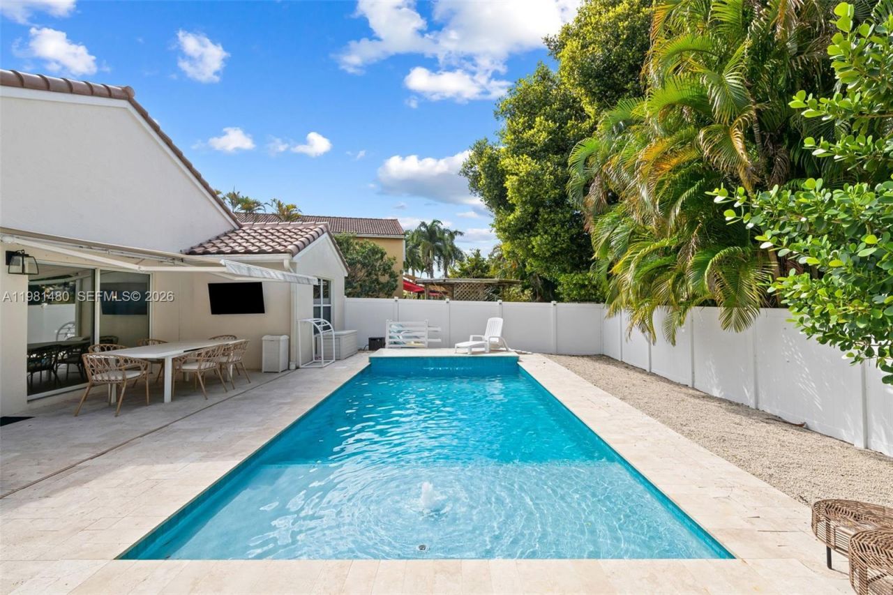 334 SW 194th Ave , Pembroke Pines, FL 33029 Photo