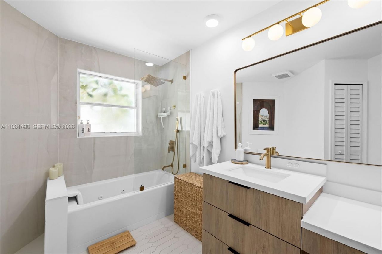 334 SW 194th Ave , Pembroke Pines, FL 33029 Photo