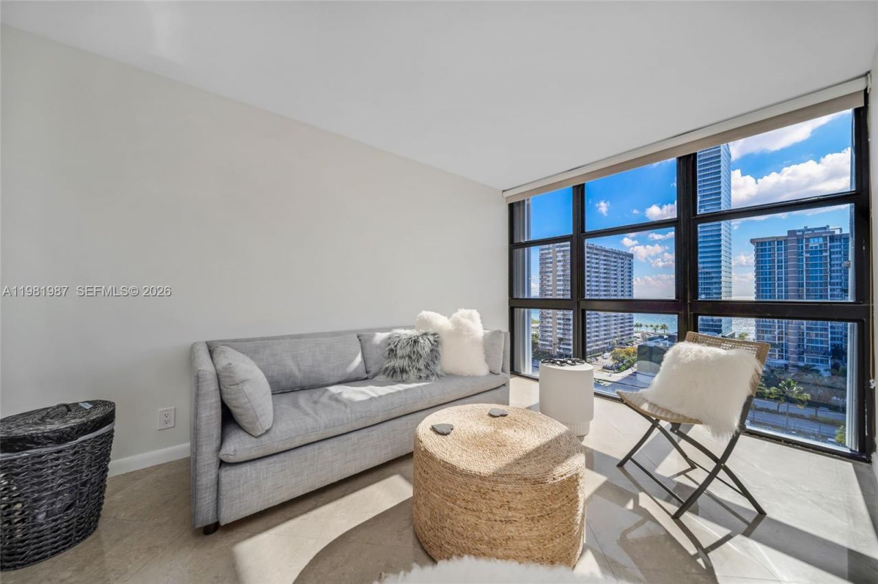 2017 S Ocean Dr , Unit 1502, Hallandale Beach, FL 33009 Photo