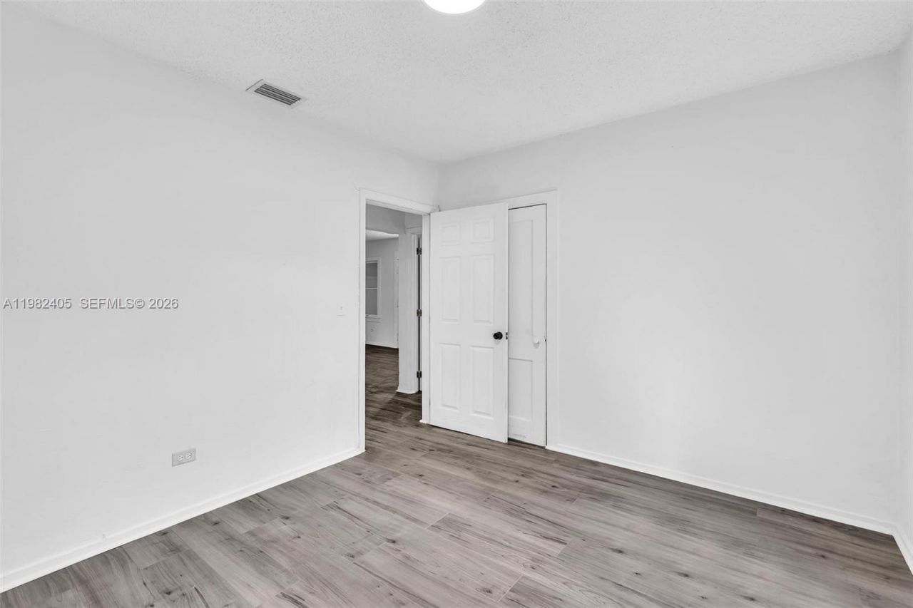 118 NW 44th St, Unit 2, Miami, FL 33127 Photo