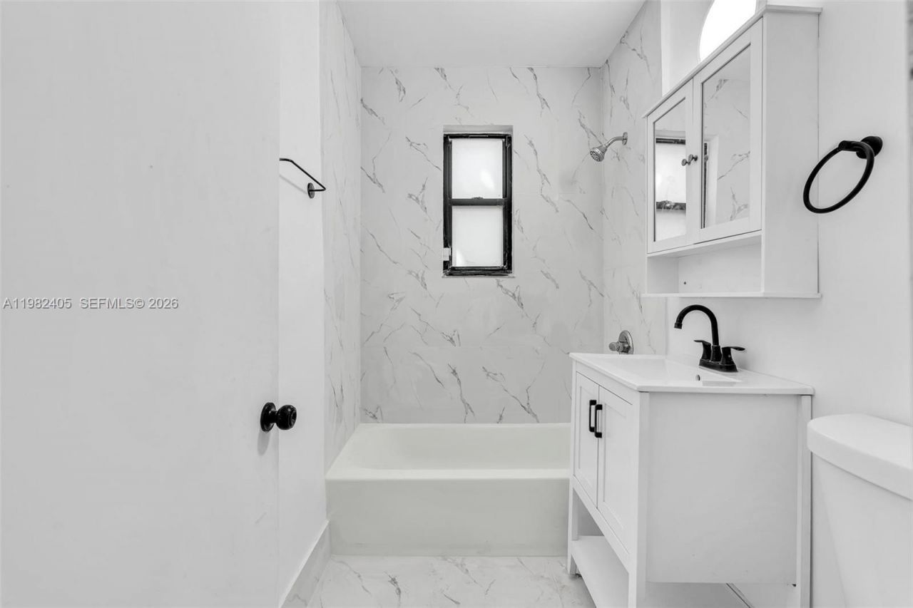 118 NW 44th St, Unit 2, Miami, FL 33127 Photo