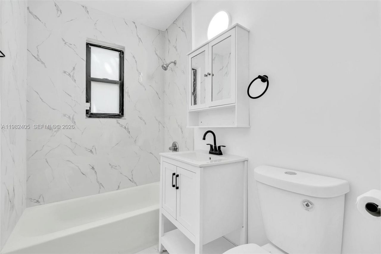 118 NW 44th St, Unit 2, Miami, FL 33127 Photo