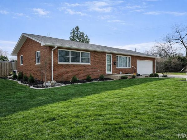 818 Kenton Boulevard, Taylorville, IL 62568