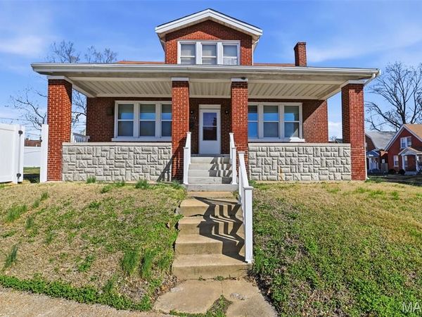 2703 Pestalozzi Street, St Louis, MO 63118