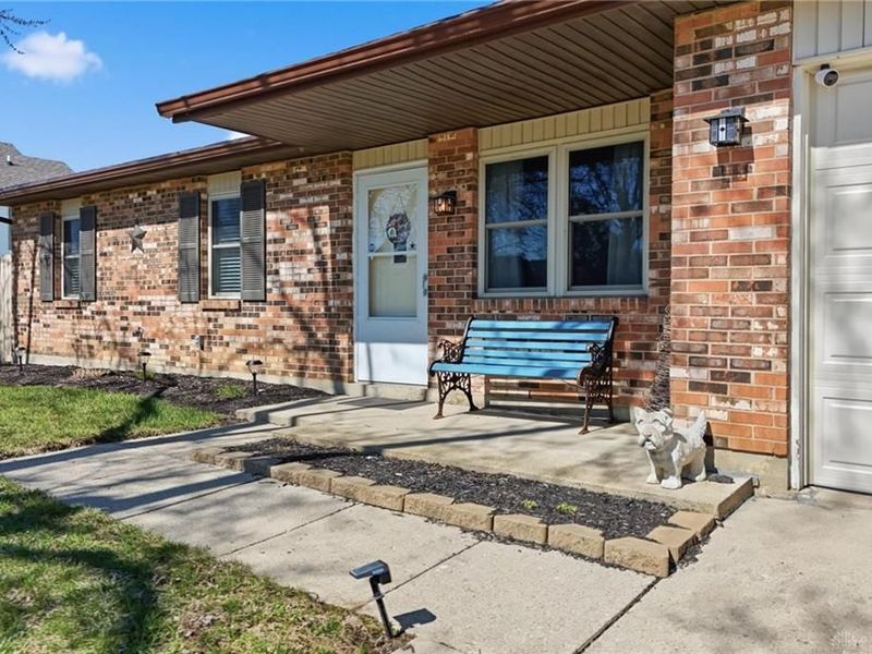 1031 Meadowrun Road, Englewood, OH 45322 Photo 3