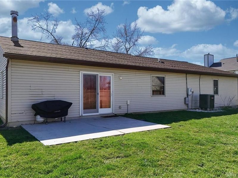 1031 Meadowrun Road, Englewood, OH 45322 Photo 35