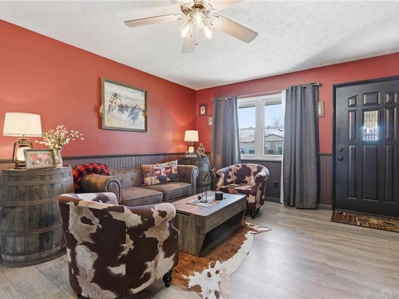 1031 Meadowrun Road, Englewood, OH 45322 Photo 6