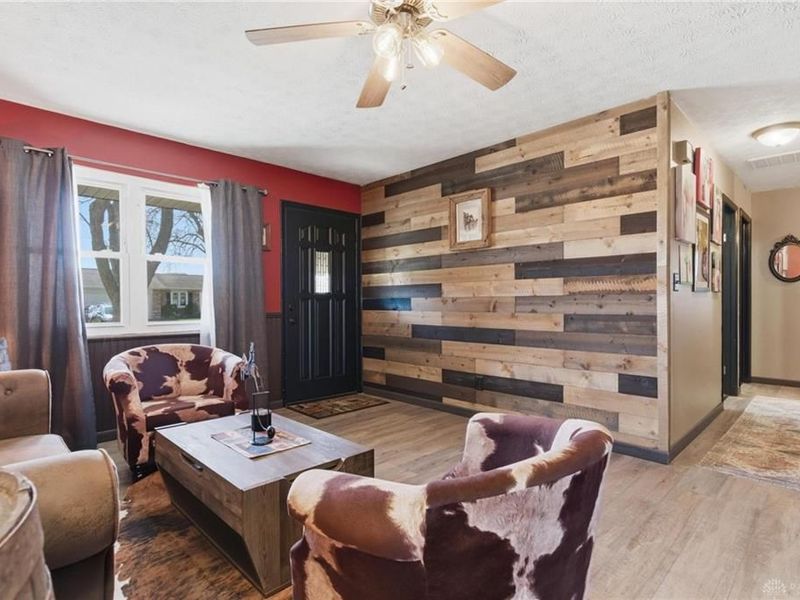 1031 Meadowrun Road, Englewood, OH 45322 Photo 7