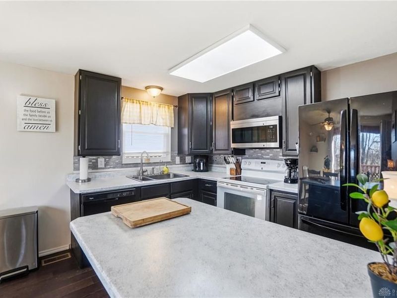 100 Fitchburg Farm Drive, Union, OH 45322 Photo 23