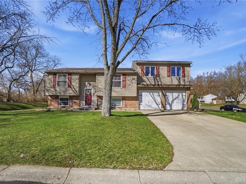 100 Fitchburg Farm Drive, Union, OH 45322 Photo 3