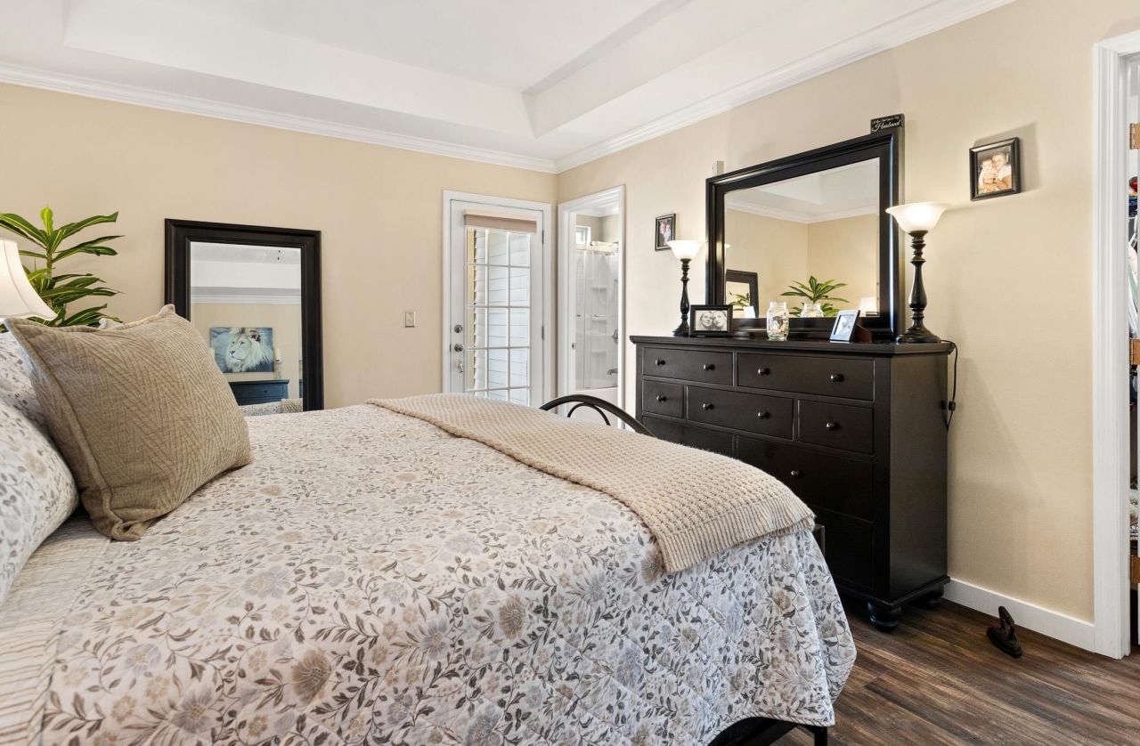 104 Knightbury Ct. Photo 15