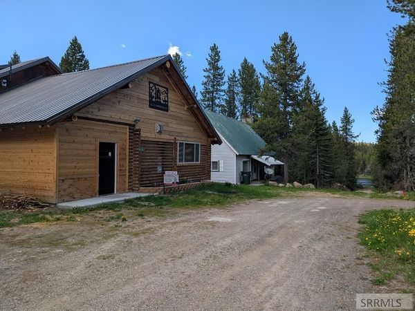 4277 4279 Gooding Street, ISLAND PARK, ID 83429