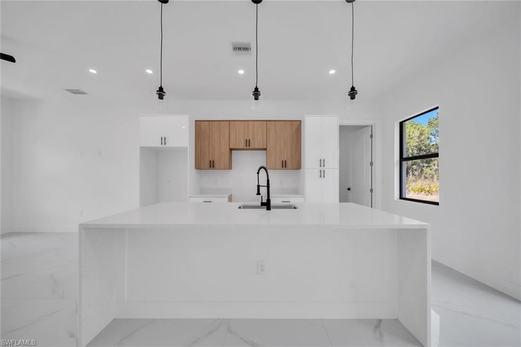 635 Summit Ave S, Lehigh Acres, FL 33974 Photo