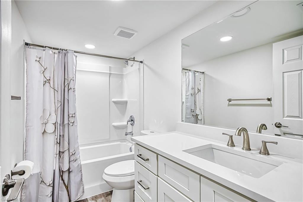 1740 Pine Valley Dr, Unit 213, Fort Myers, FL 33907 Photo