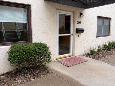 206 Bay Village Drive, Rochester, NY 14609