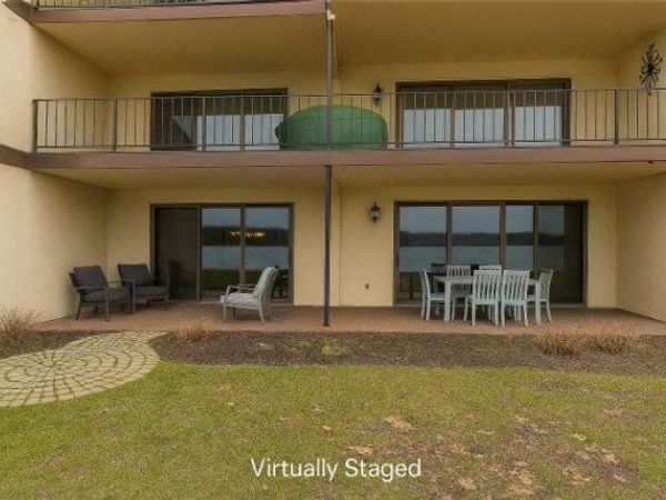 206 Bay Village Drive , Rochester, NY 14609