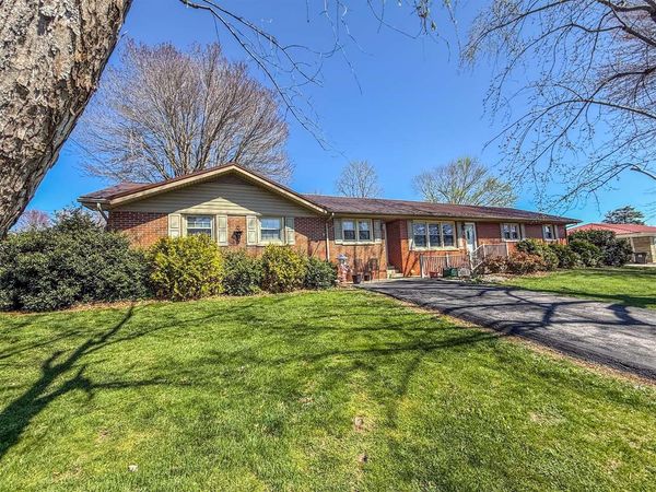 18 Caldwell Street , Munfordville, KY 42765