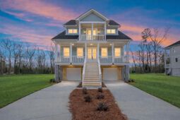 1306 Mccrae Drive photo 4