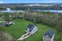 1306 Mccrae Drive photo 4