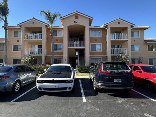 221 SW Palm Drive, Unit 305, Port St. Lucie, FL 34986