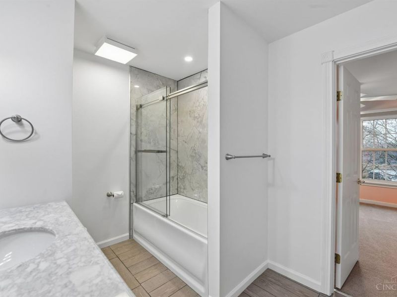 2 Clarke Court, Glendale, OH 45246 Photo 16