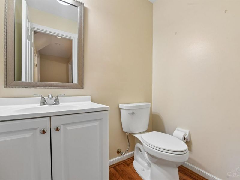 2 Clarke Court, Glendale, OH 45246 Photo 37