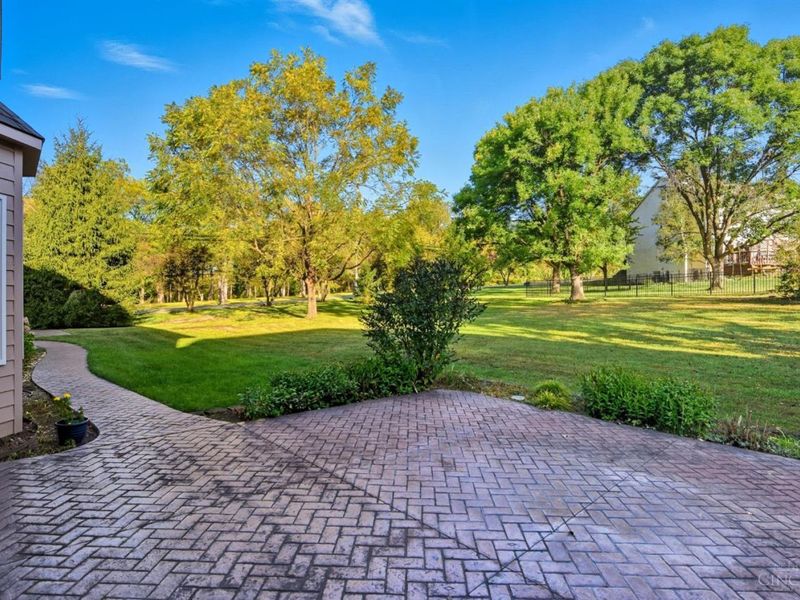 2 Clarke Court, Glendale, OH 45246 Photo 45