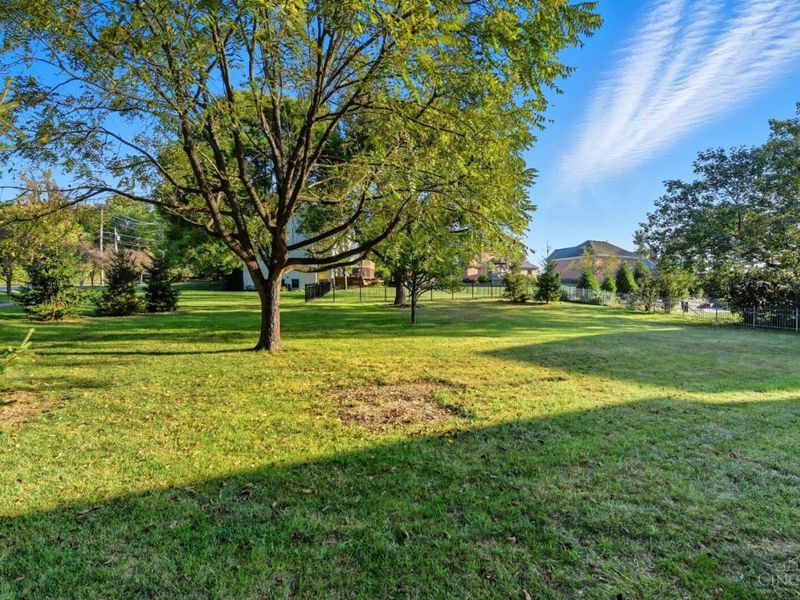 2 Clarke Court, Glendale, OH 45246 Photo 49