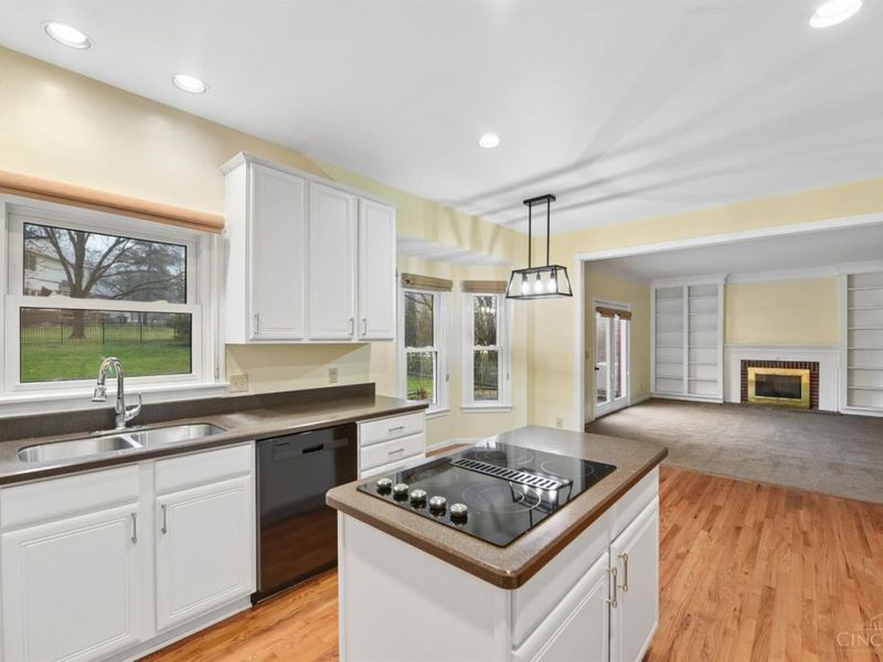 2 Clarke Court, Glendale, OH 45246 Photo 9