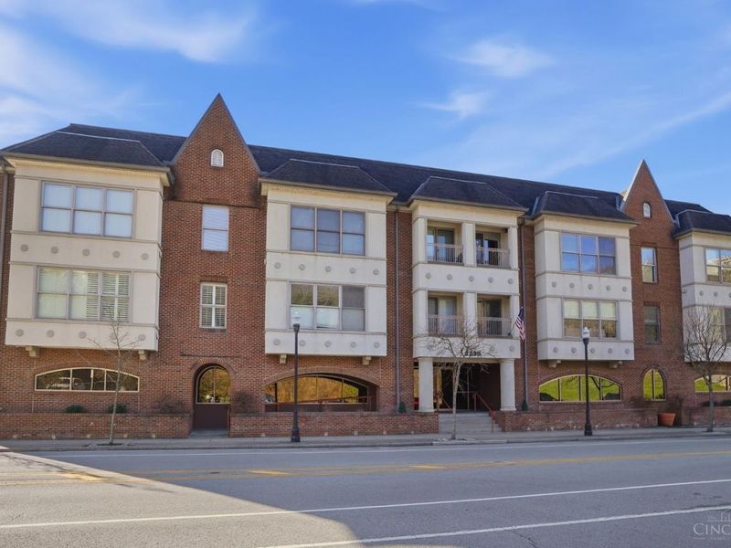 2235 Riverside Drive, Unit 306, Cincinnati, OH 45202 Photo 2