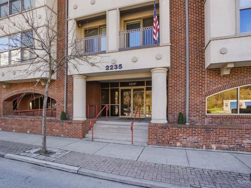 2235 Riverside Drive, Unit 306, Cincinnati, OH 45202 Photo 4